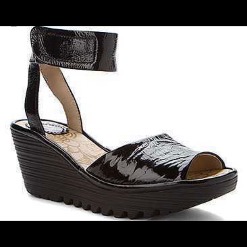 Fly London Yula